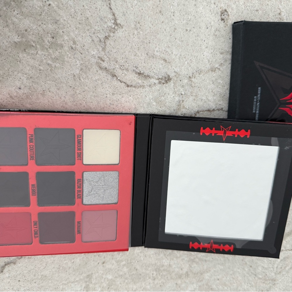 NIB Jeffree Star Mini Eyeshadow Palette - Weirdo - Picture 3 of 4
